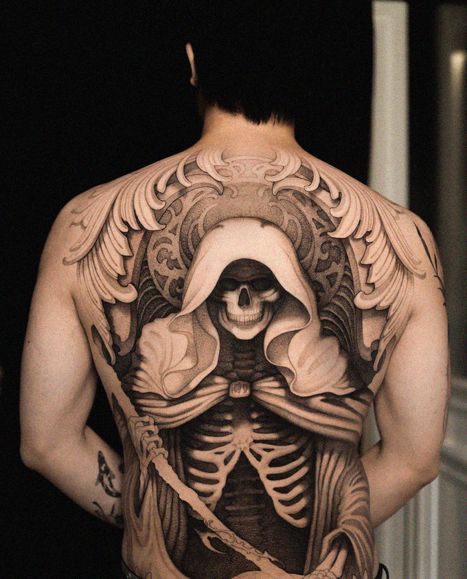 Skeletal Elegance Etched on Skin