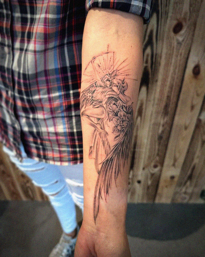 Flowery Ink Artistry on Human Canvas