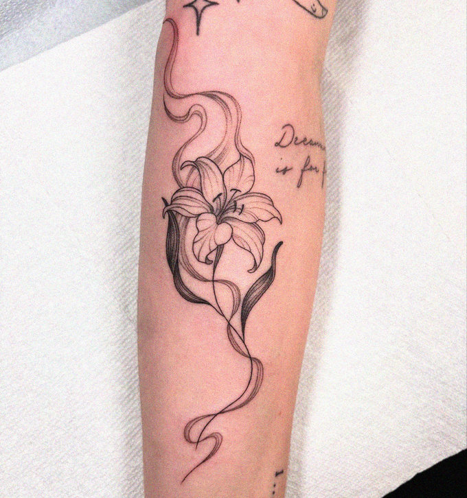 Ink Blossom in Monochrome Grace