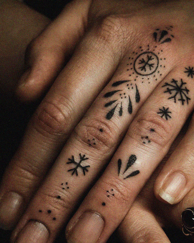 Inky Stars and Florals on Fingers